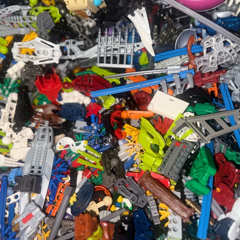 - Assorted - building - Picture 2 of 5